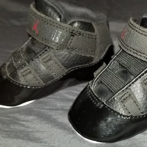 Jordan Retro 11's (infants)
